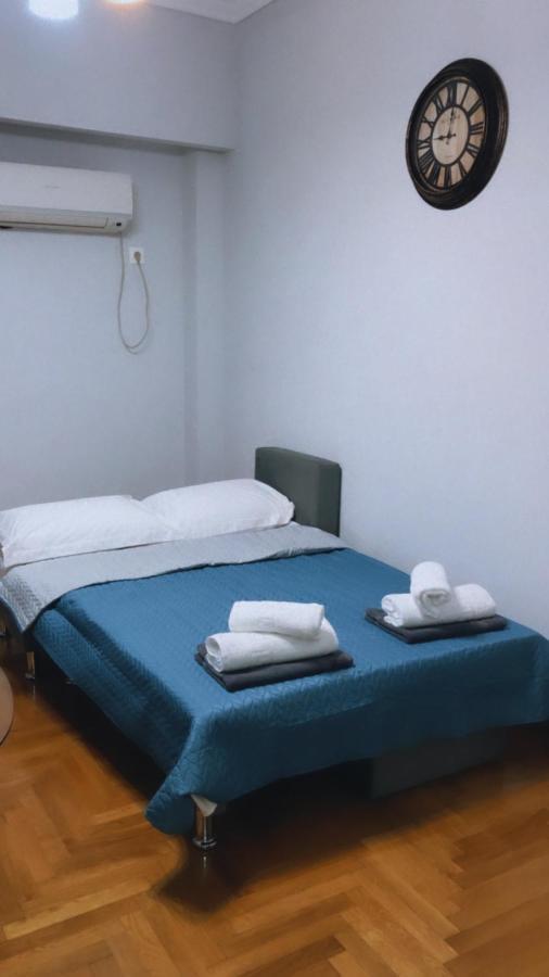 A Convenient Apartment In The Heart Of Атина Екстериор снимка